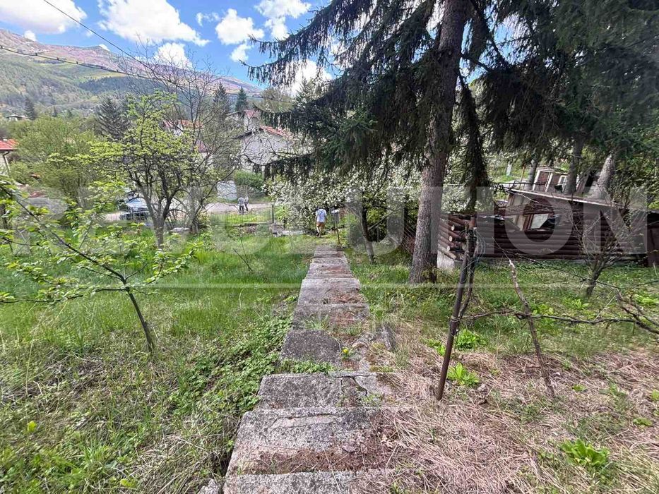 Поземлен имот в с. Рударци