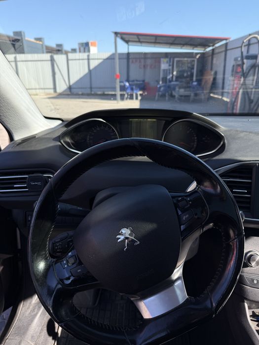 Peugeot 308 2015 Panoramic Euro 6