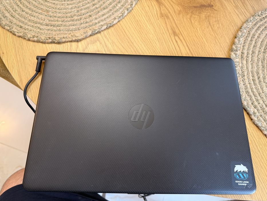 Лептоп HP 15 s-eqoo77nw подоговаряне