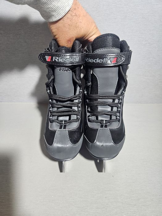 Patine 3047 gheata patinaj artistic   Riedell  marime 31   (  20,5  cm lungime interioara)
