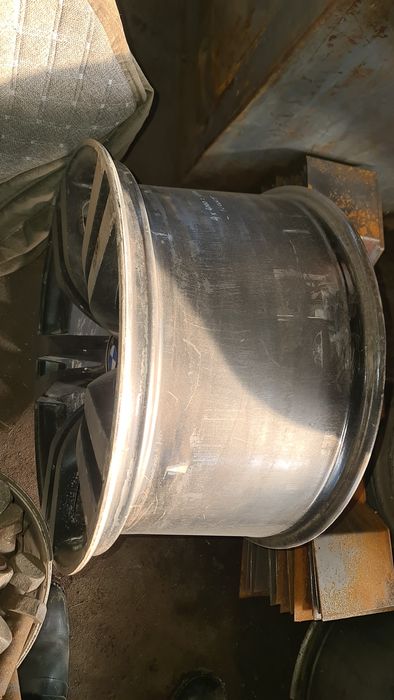 Продам диски на бмв оригинал 20-е
