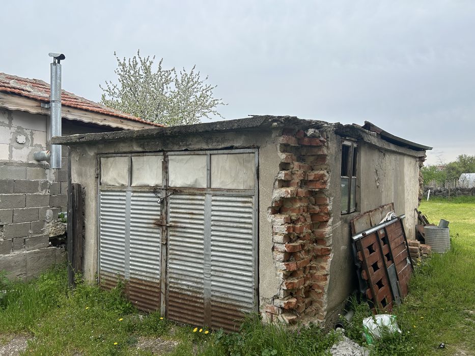 Къща в град Две могили