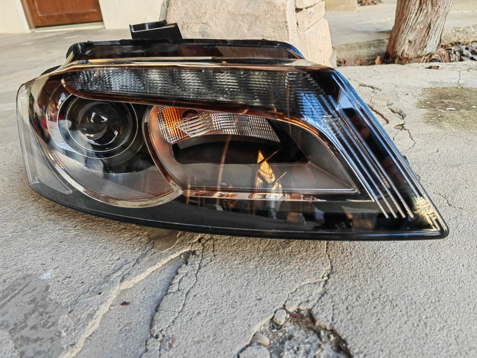 Фар Audi A3 8P Bi-Xenon LED десен / Фар Ауди А3 8П Ксенон НОВ