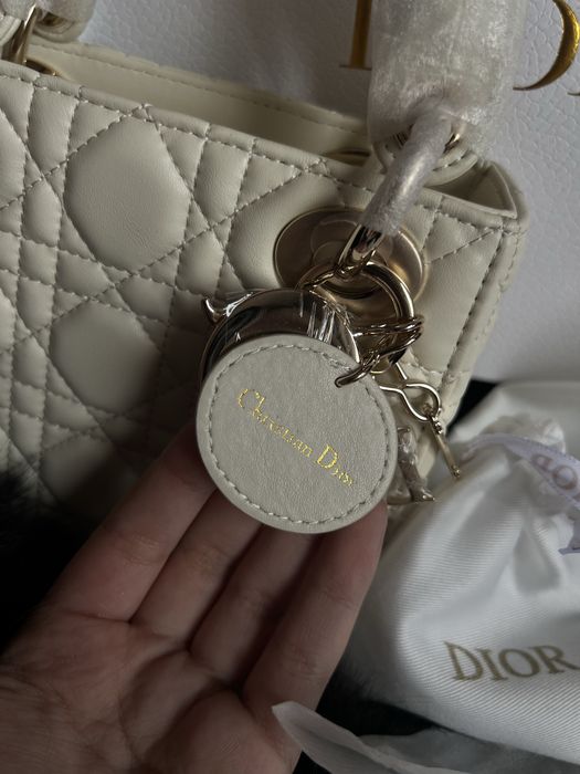 Dio*r чанта и козметка