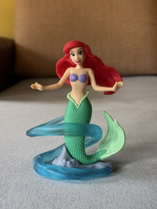 Kinder Maxi Disney Princess Фигурки
