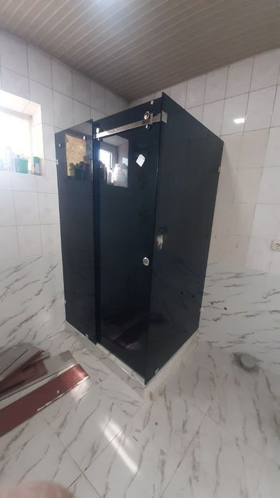 Душаой кабинка для зеркала