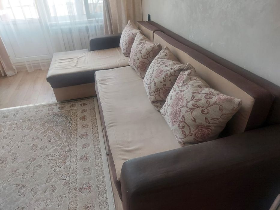 Диван угловой Б/У