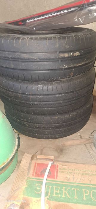 Продам шины 185/65/15  3 баллона