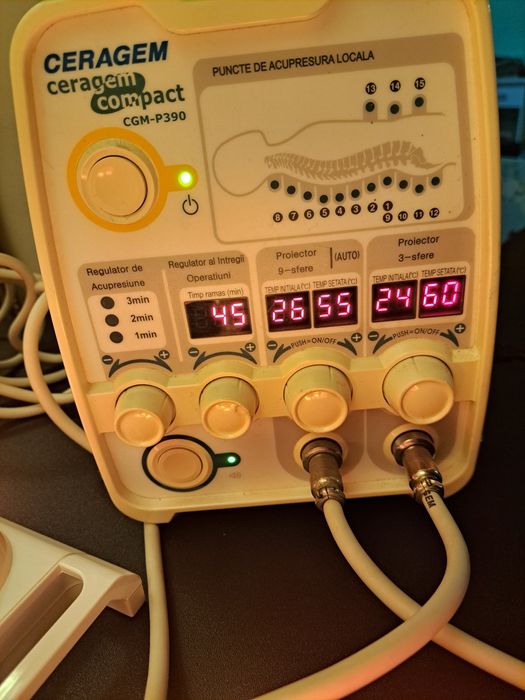Vând aparat Ceragem Compact CGM P390 – masaj termic cu pietre de jad