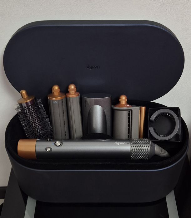 Продам  фен  дайсон Dyson