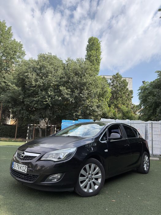 OPEL Astra 2011 — imagine 4