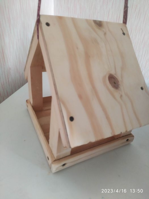 Кормушка для птиц