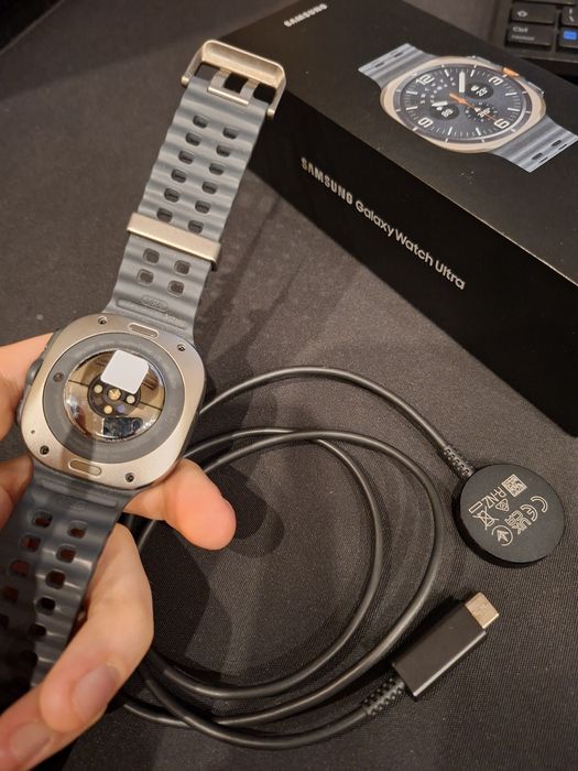 Часовник Smartwatch Samsung Galaxy Watch Ultra, 47 мм, LTE, Titanium S