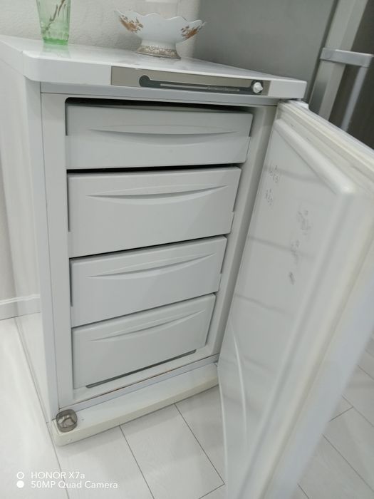 Морозильник indesit