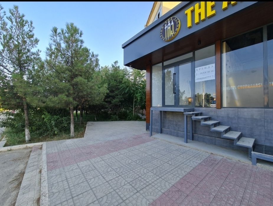 Alohida turgan bino 3 qavat 350м2 ijaraga beriladi
N