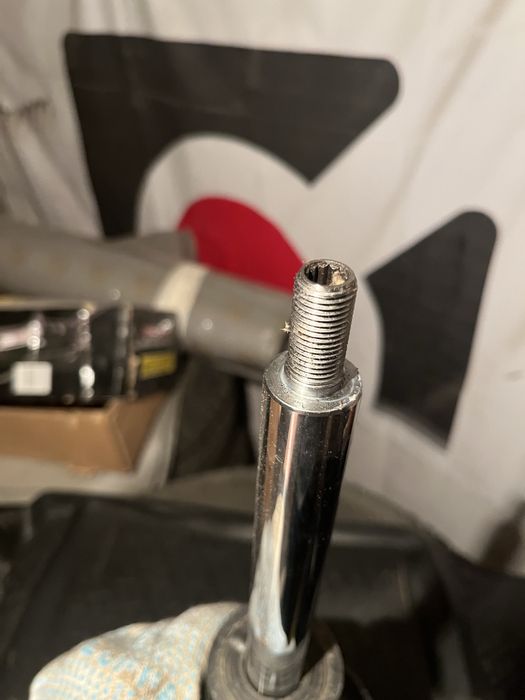 Амортизатор на hyundai tucson