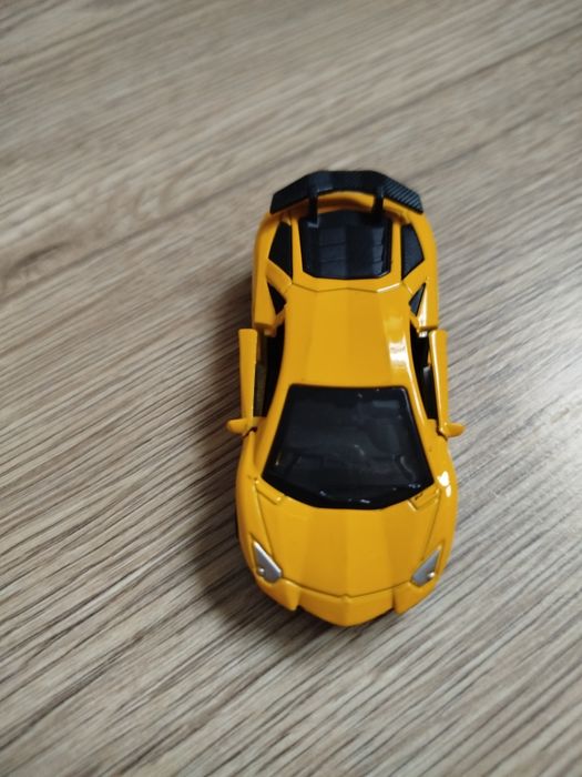 Машинки Kinsmart Lamborghini Aventador, Hot Wheels