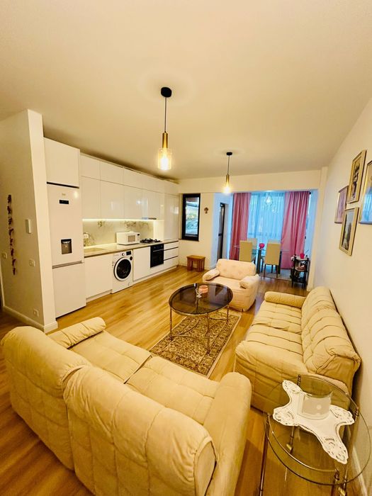 Inchiriez ap 2 camere bloc nou Suceava