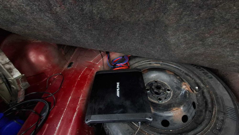 Dacia Logan 1.6 MPI | JBL + Subwoofer | Navi | Cameră marșarier