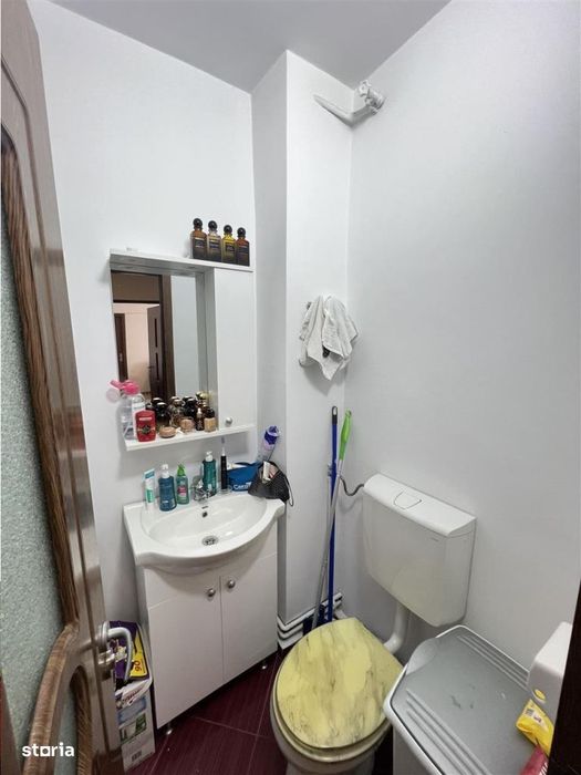 Apartament 3 camere mobilate utilate 2 bai pivnita zona Turnisor Sibiu