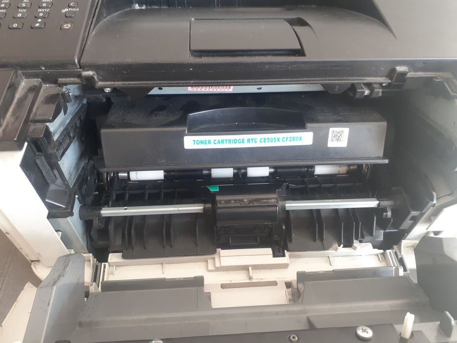 Canon i-Sensys LBP 252 dw printer