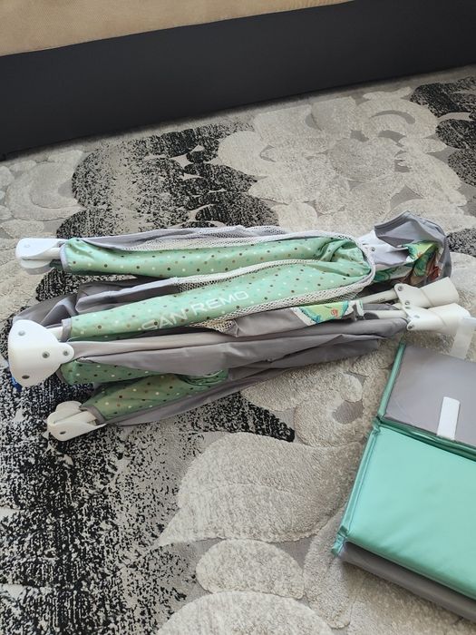 Сгъваема кошара с матрак