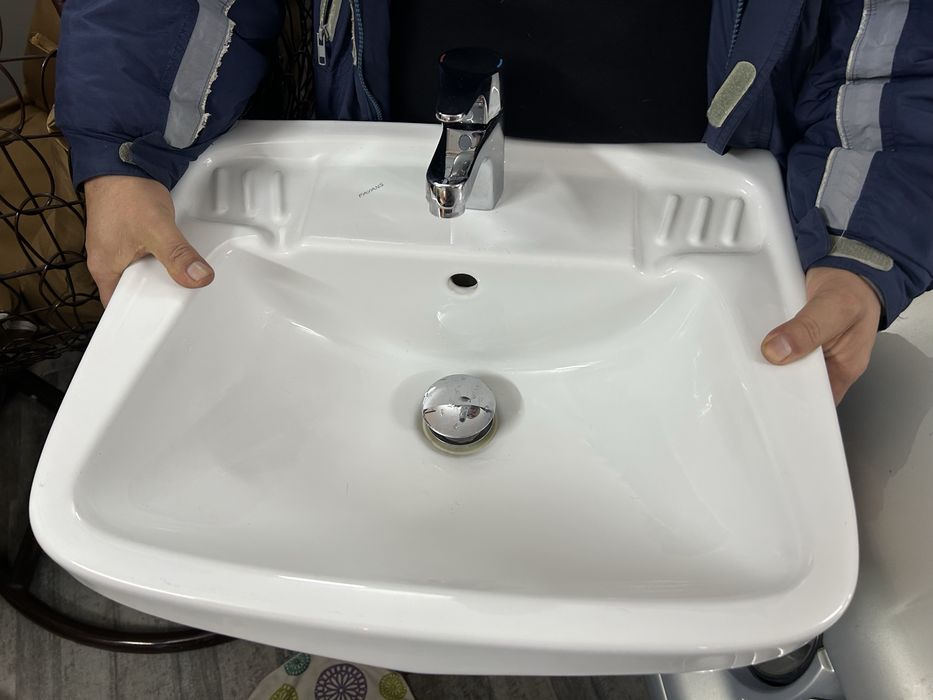 Комплект за баня - мивка, смесител и сифон