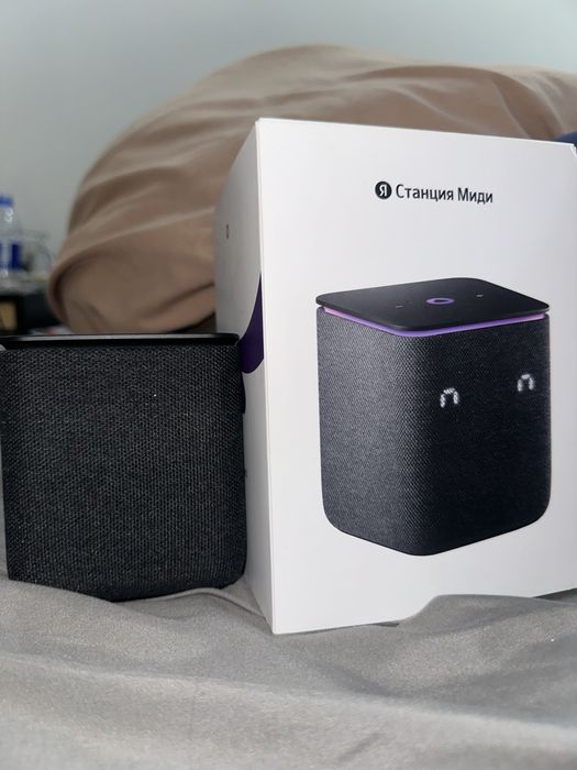 Яндекс станция Миди