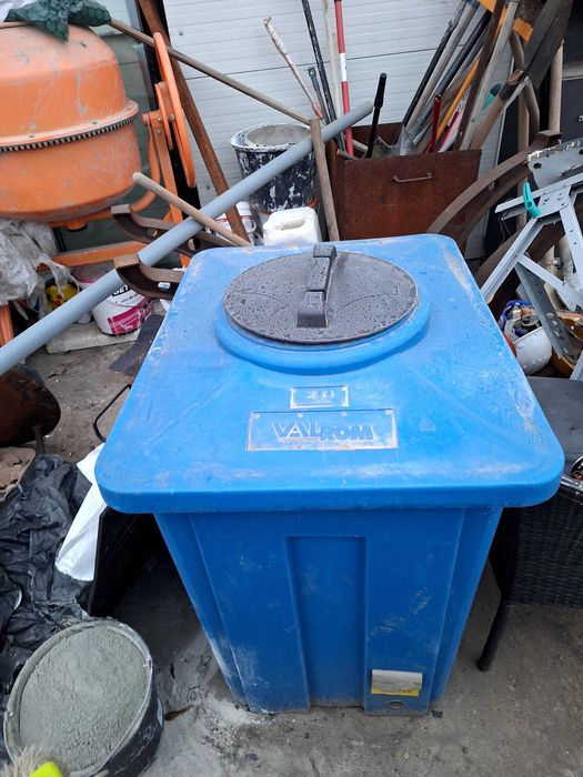 Vand bazin/rezervor apa 300 L Valrom