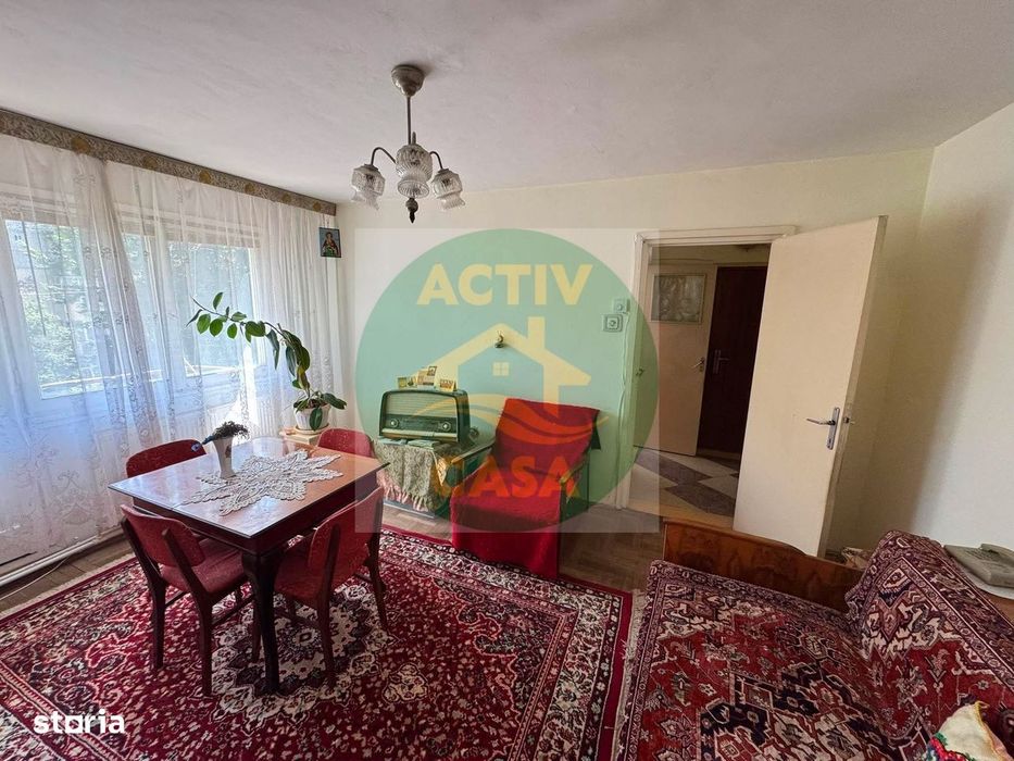 Apartament 2 camere, zona Smirodava, etaj intermediar