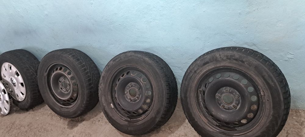 Диски с резиной на 15