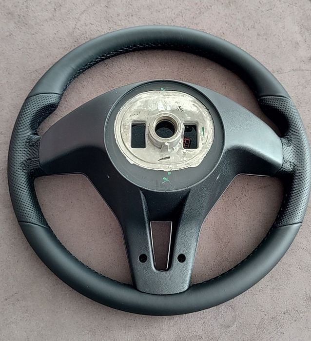 Volan Mercedes w204  retapitat piele