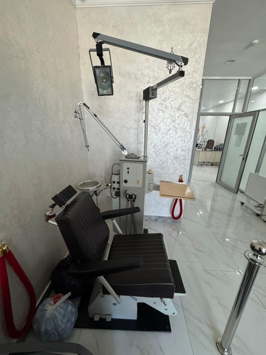 Кресло с оборудованием