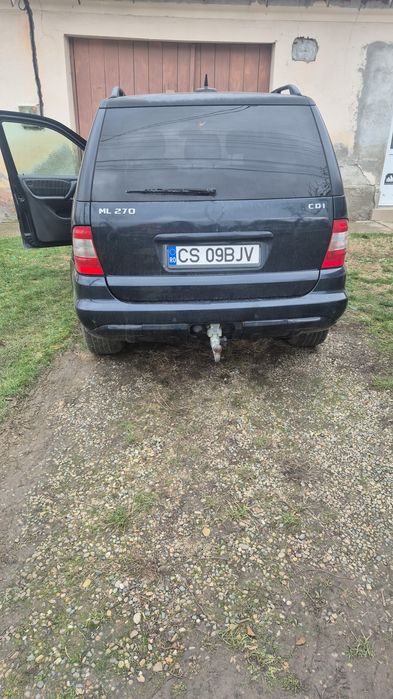 Vând ML 270 an 2002