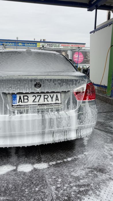 BMW E 90 163 CP an2005