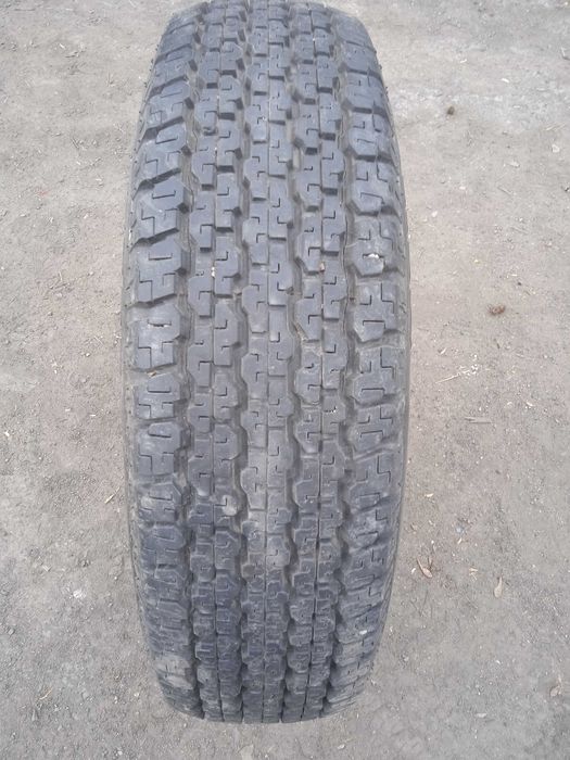Bridgestone 235/80R16