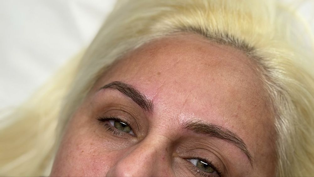 Micropigmentare sprâncene & buze