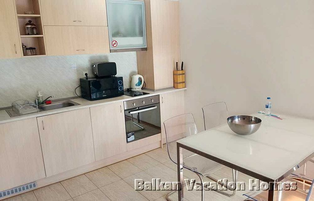 Продава се Двустаен апартамент в Бяла - 143 кв.м за 378 €/кв.м - Снимка #10