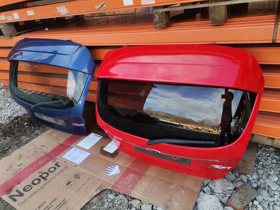 Haion / capota portbagaj Ford Fiesta Mk6 Mk7