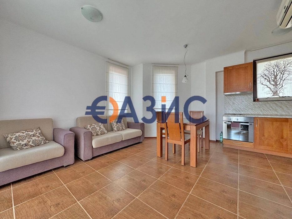 Продава се Двустаен апартамент в с. Кошарица, Област Бургас - 70 кв.м за 856 €/кв.м - Снимка #1