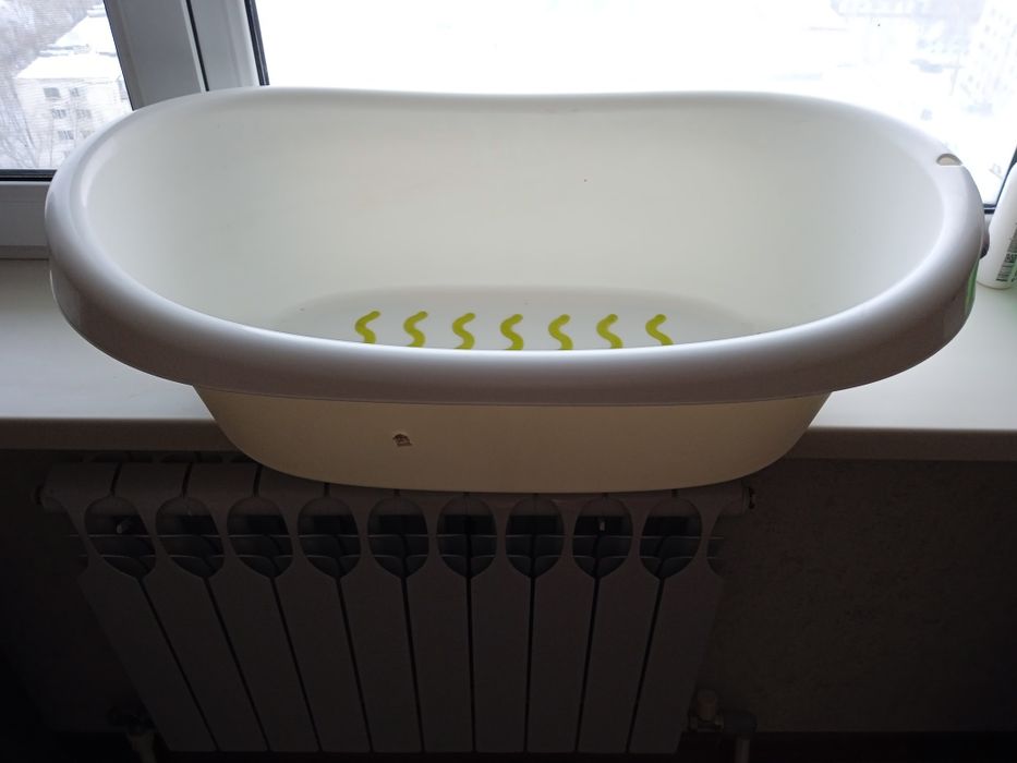 Продам детскую ванночку.