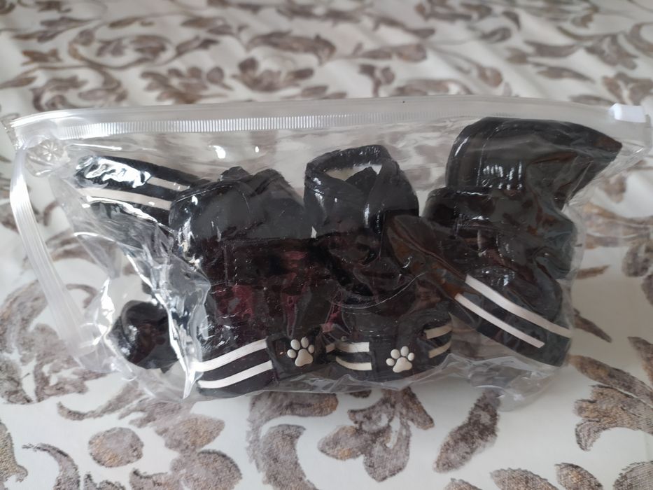 Обувь для собак зимняя