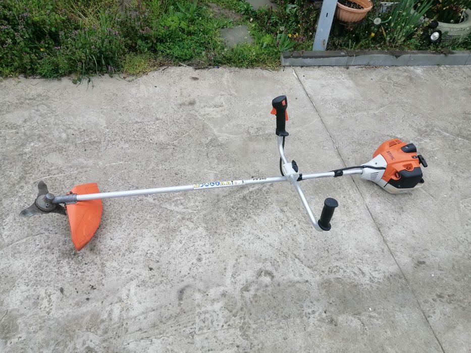 Тример STHIL  FS 240