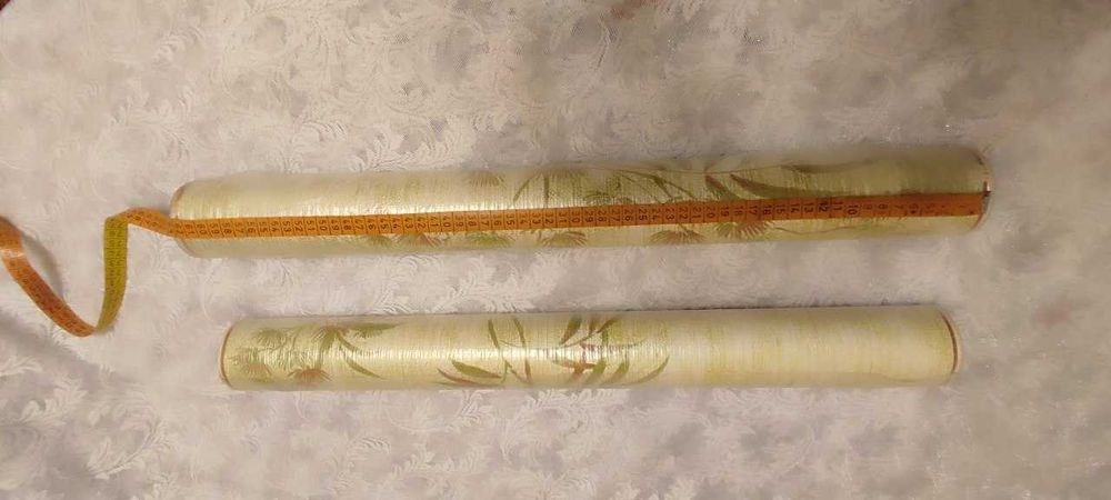 Обои 2 рулона по 13м (8.2м² каждый), ширина 63см