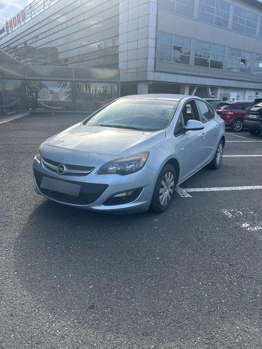 Opel Astra OPEL ASTRA J Sedan 1.6 Benzină (2016) – Proprietar unic!