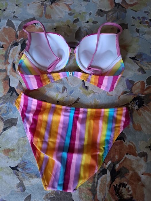 Уникален бански,чисто нов