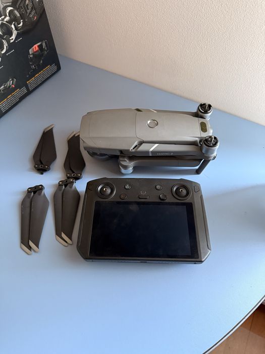 DJI Mavic 2 Pro Kit cu DJI Smart Controller