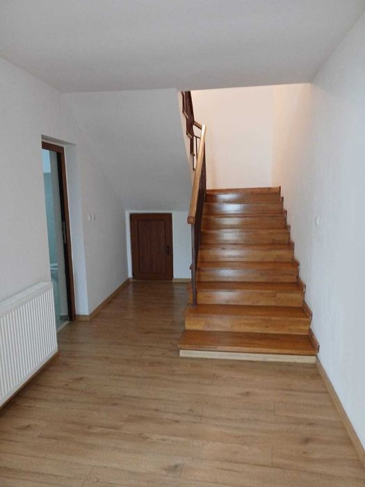 Inchiriez casa de 160 mp in Fagaras