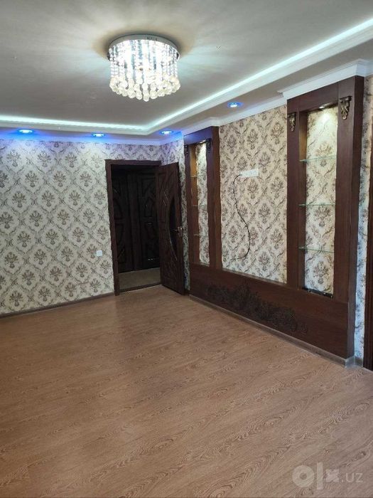 Реклама № 3549 Продаётся 5 комнатная квартира