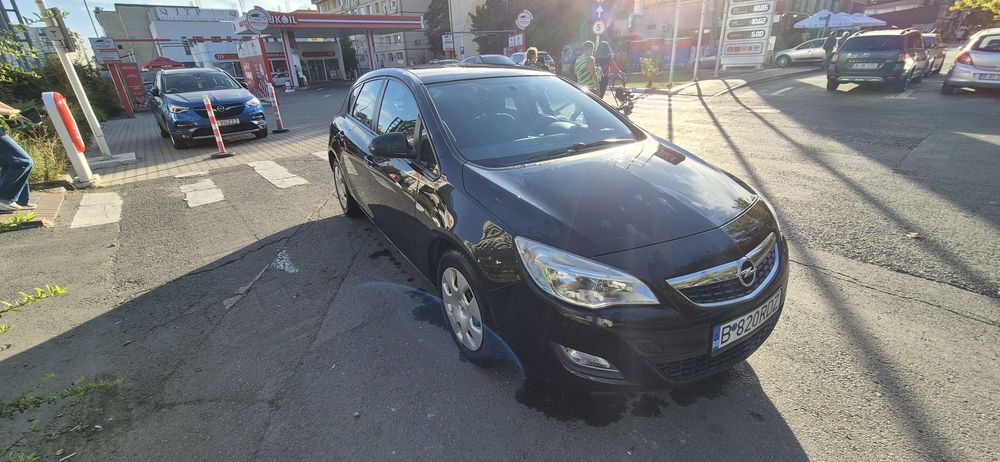 OPEL Astra 2012 — imagine 2